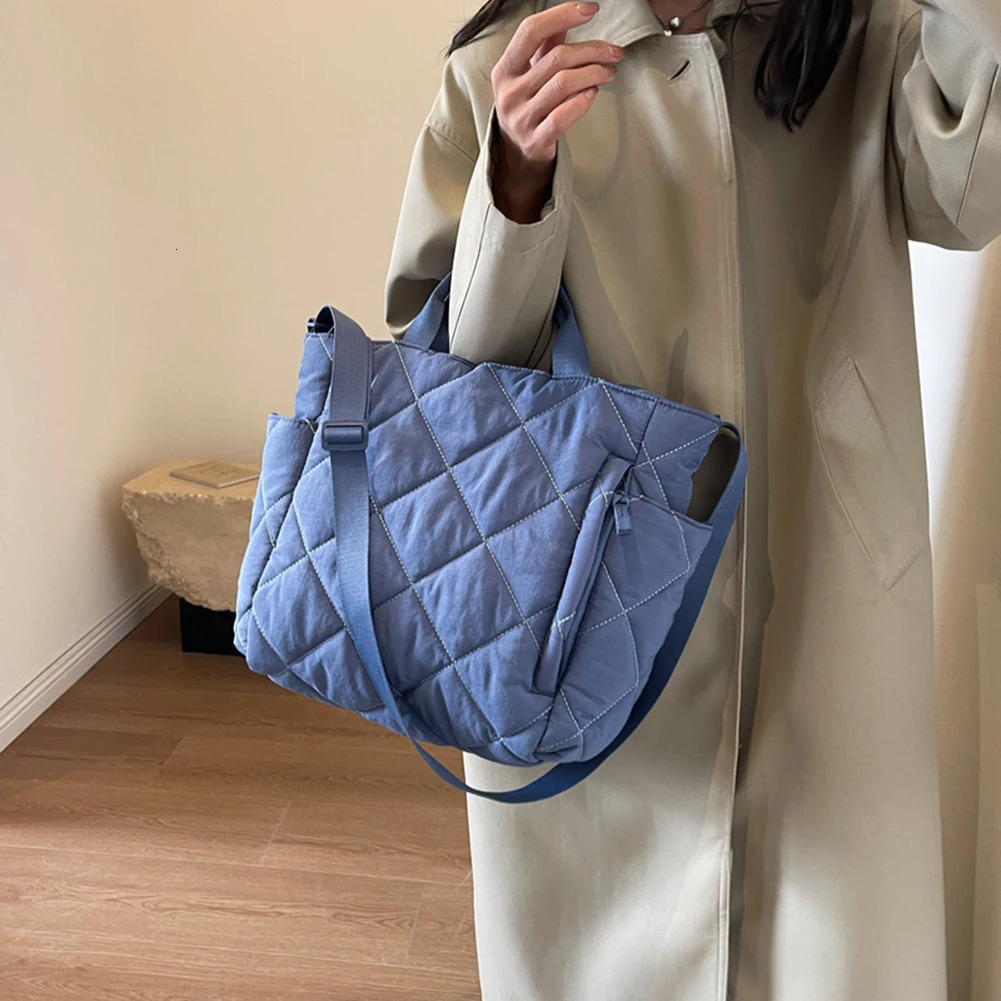 Women Quilted Tote Bag Lightweight Puffer Hobo Handbag Large Capacity Fluffy Crossbody Bag Satchel Travel Bag Winter Shopper Bag 250102