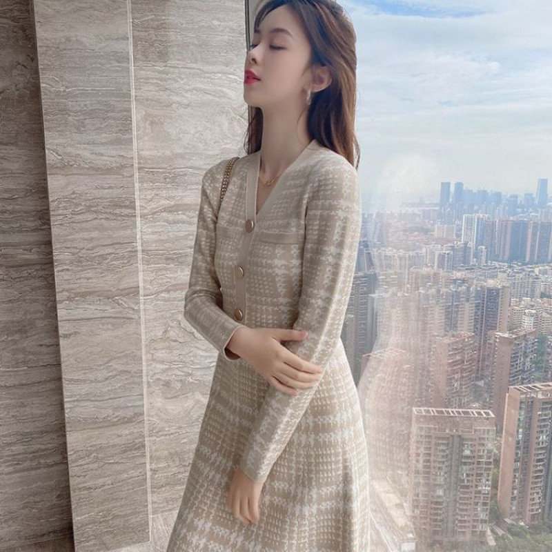 F665770 long sweater dress 2025 new autumn and winter plaid knitted dress female inner wear French bottoming skirt