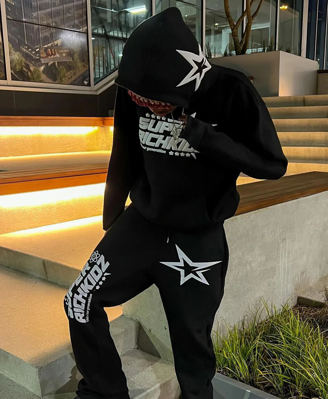 Spring and summer mens cargo pants trend graffiti Y2K street trend letter printing Harajuku hip-hop style womens jogger Harajuku 250103