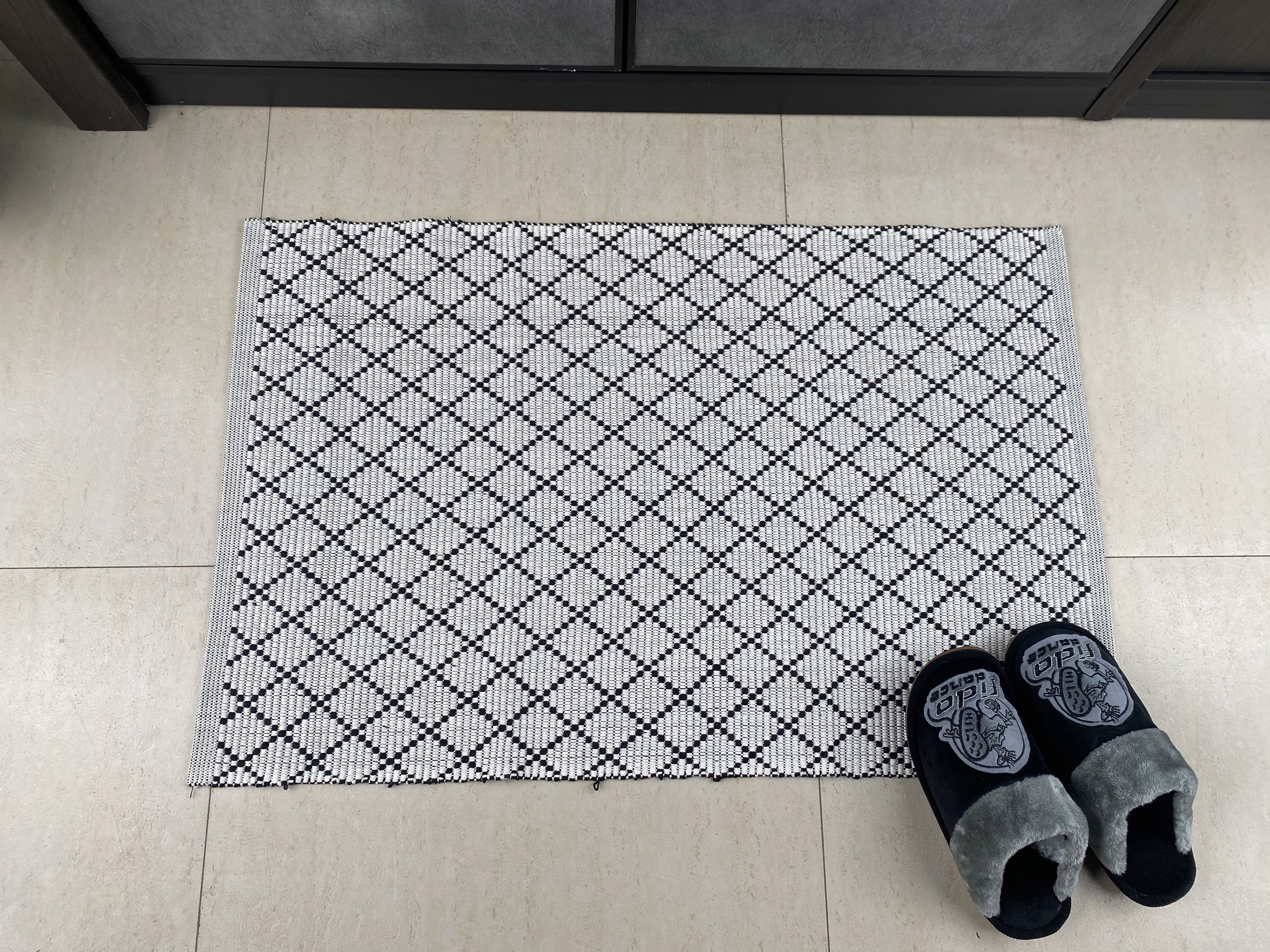Tailored Designer Cotton Carpets | Premium Handcrafted Textiles for Elegant Interiors