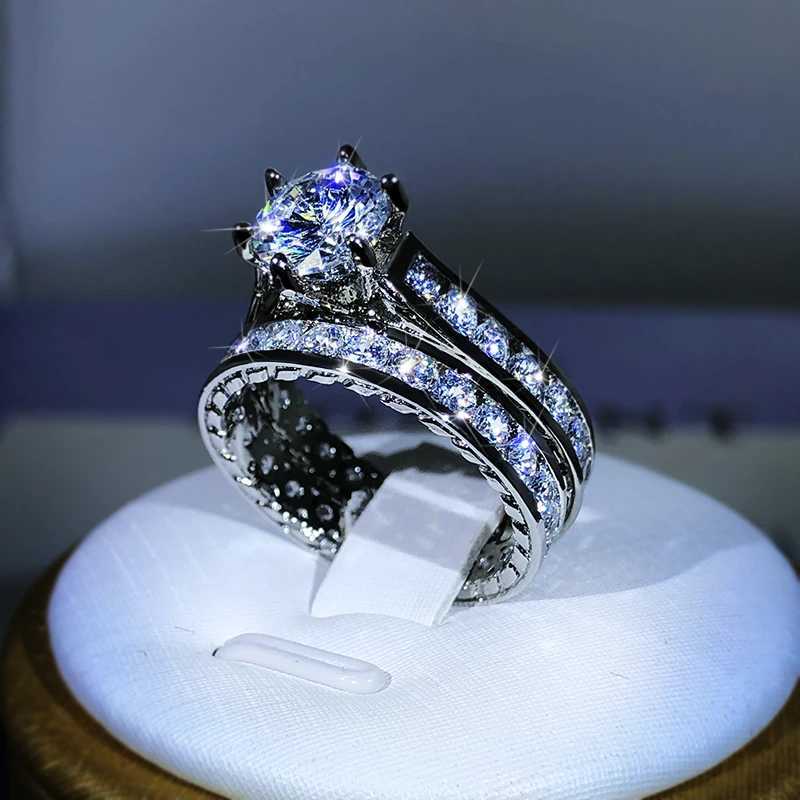 925 Silver Luxury Womens Engagement Ring 2PCS/Set Sparkling Zircon Novel Design Two tone Elegant Womens Jewelry Ring PendantXJ250412