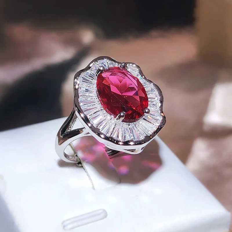 925 Silver Luxury Womens Ring Red Cubic Zirconia Wedding Anniversary Ring Gift Womens Elegant Accory Hot Selling JewelryXJ250104