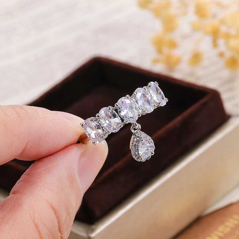 2024 New Lucky Evil Eye Ring 925 Silver Plated Ring Zircon Pendant Ladies Jewelry Fashion Luxury Ladies Ring Engagement RingXJ250104