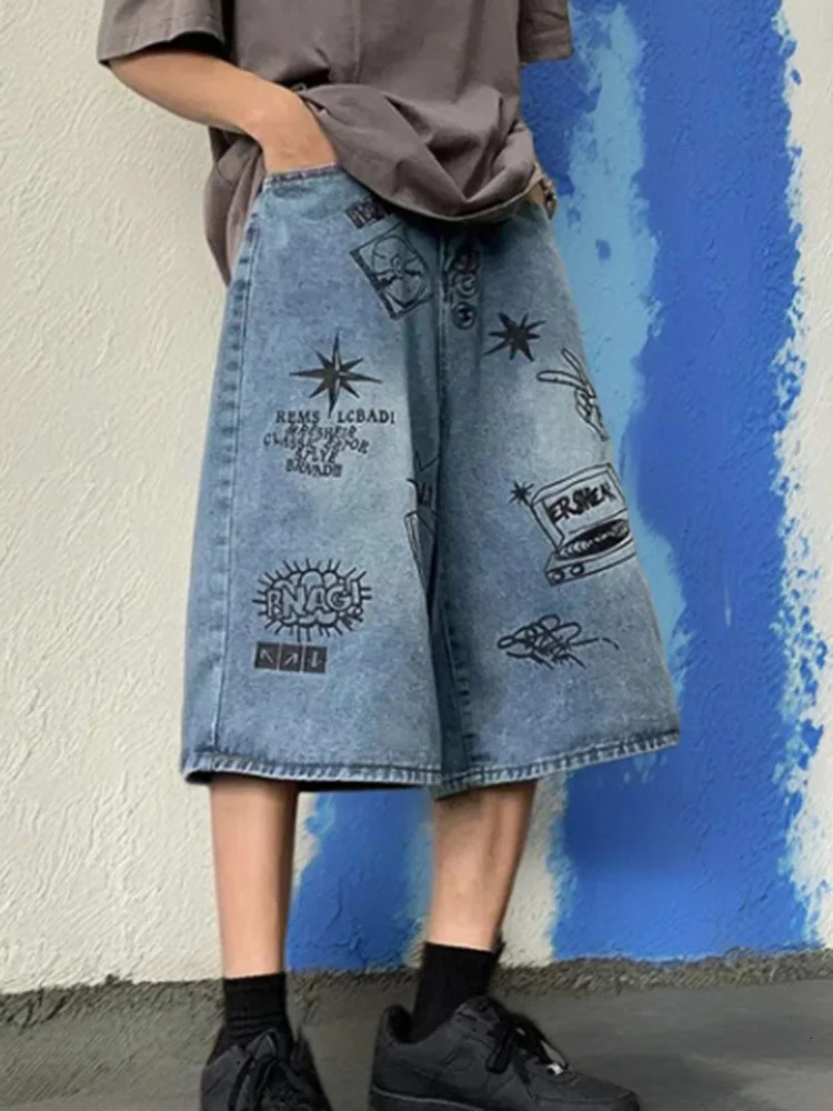 Summer Men Bodybuilding Embroidered Shorts Jeans Male Wide Leg Knee Length Retro Denim Pants Loose Graffiti Drawstring Pants 241224