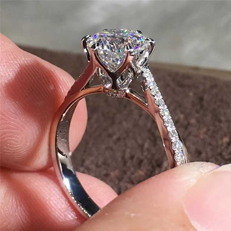 925 Sterling Silver Luxury Cubic Zirconia Wedding Rings for Women Twist Band Eternity Proposal Engagement Ring Classic JewelryXJ250104
