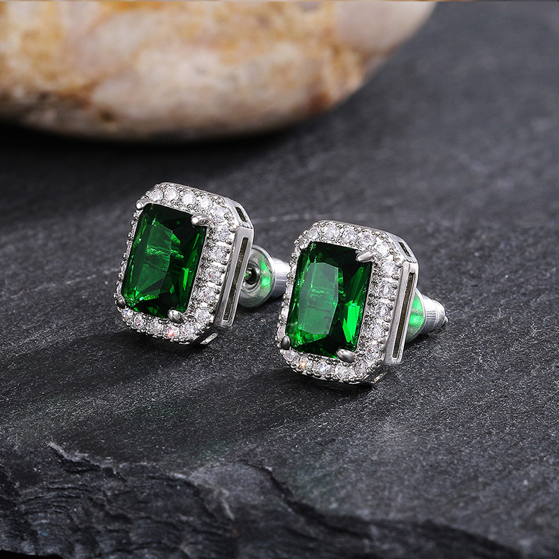Choucong Top Sell Stud Earrings High Quality Luxury Jewelry 925 Sterling Silver Princess Cut Emerald CZ Diamond Party Elegant Women Wedding Earring Fo