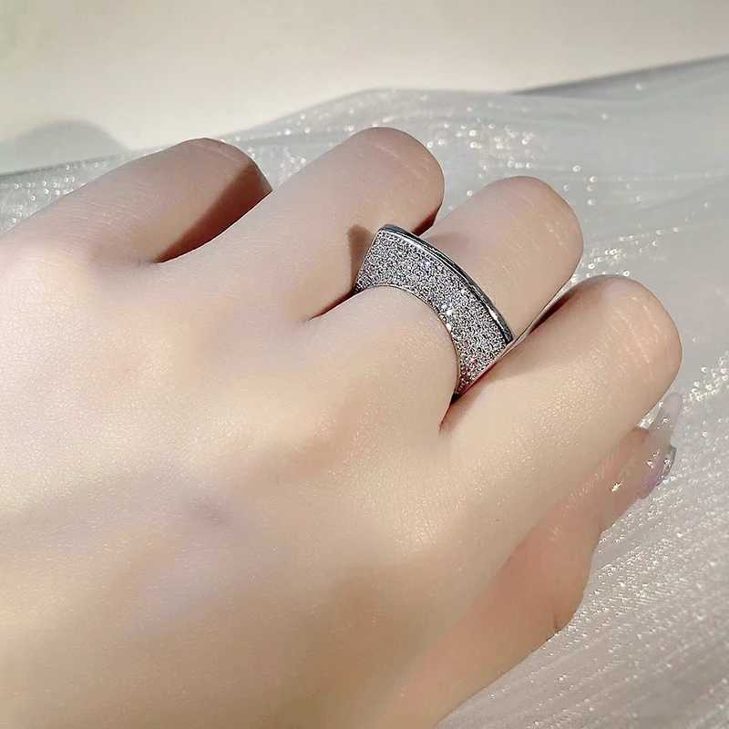 925 Sterling Silver Personality Jewelry Irregular Hollow Out Diamond Ring Ladies Bar Party Jewelry GiftXJ250104