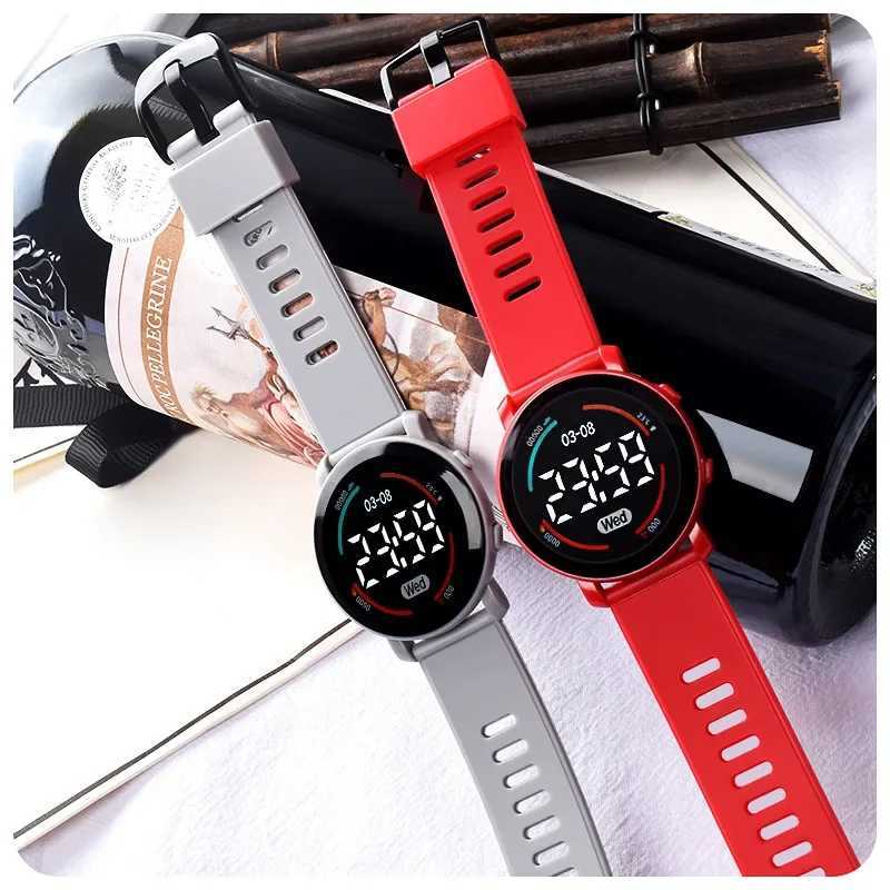 Couple es Fashion LED Digital Mens Sports Sile Leisure Electronic Clock New Rel gio Masculino Reloj W250104