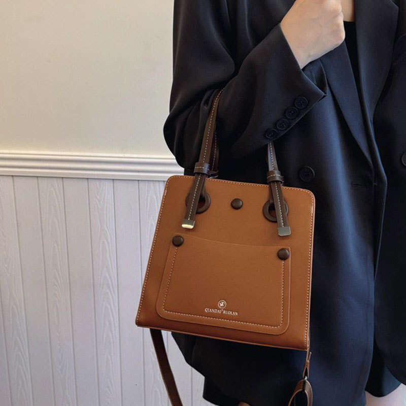 Women's Bags handbag Shoulder for autumn and winter, women's new fashionable contrasting color handbag, large capacity high-end sensory comm