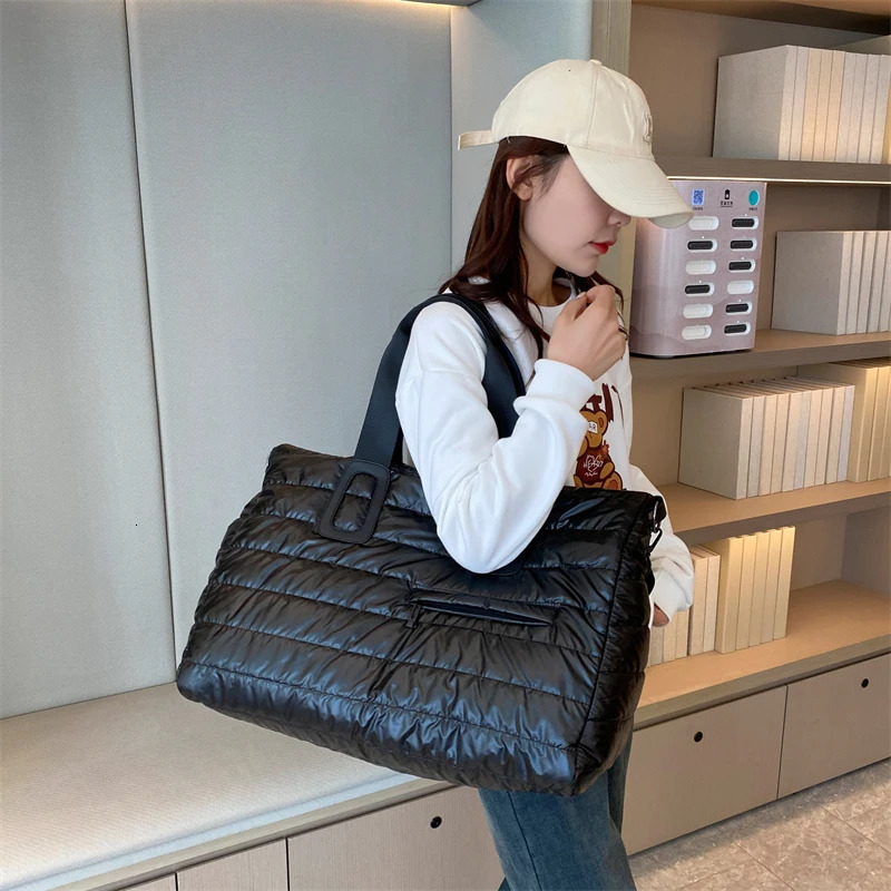 Fitness bag womens rest exercise dry and wet separation waterproof swimming yoga handheld single shoulder trav 241226Z