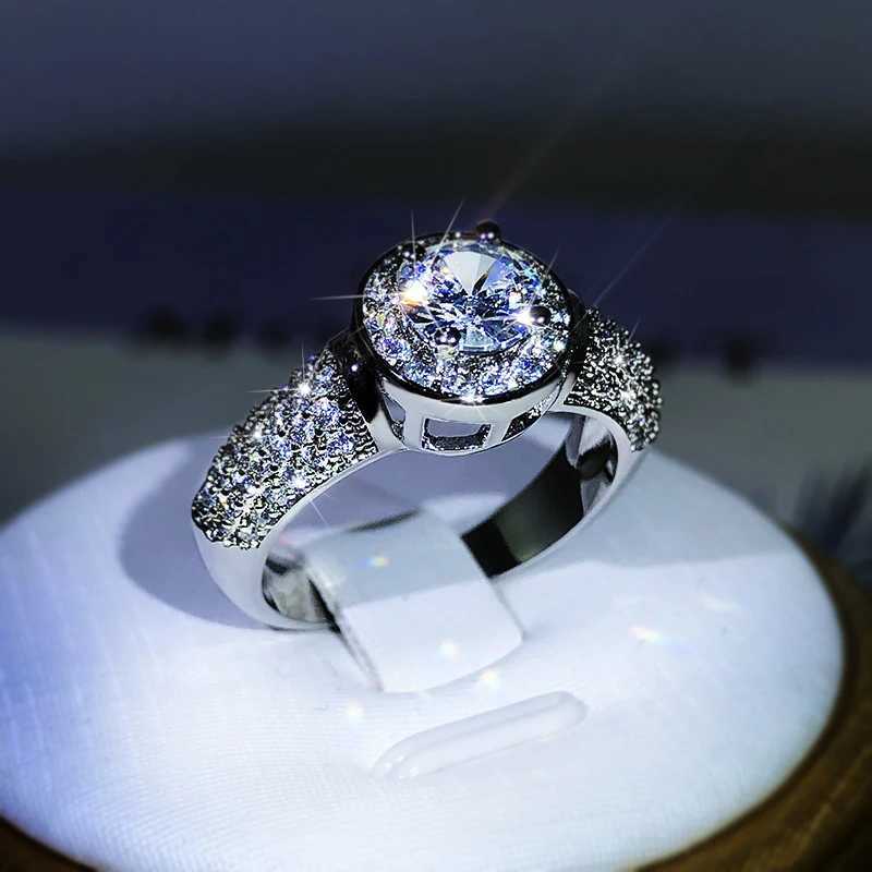 925 Silver Classic Gypsophila Inlaid With Large Zircon White Crystal Ring For Women Party Wedding Engagement Cubic Zirconia RingXJ250514