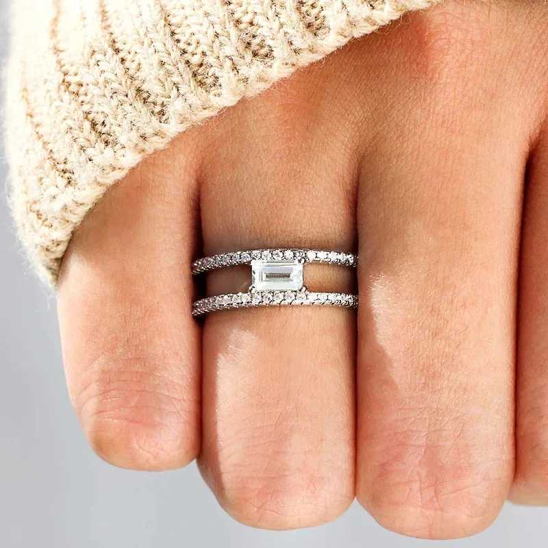 Huitan Double Layer Design Women Rings Inlaid Geometric Cubic Zirconia Simple Stylish Female Finger-rings Luxury Tren JewelryXJ250104