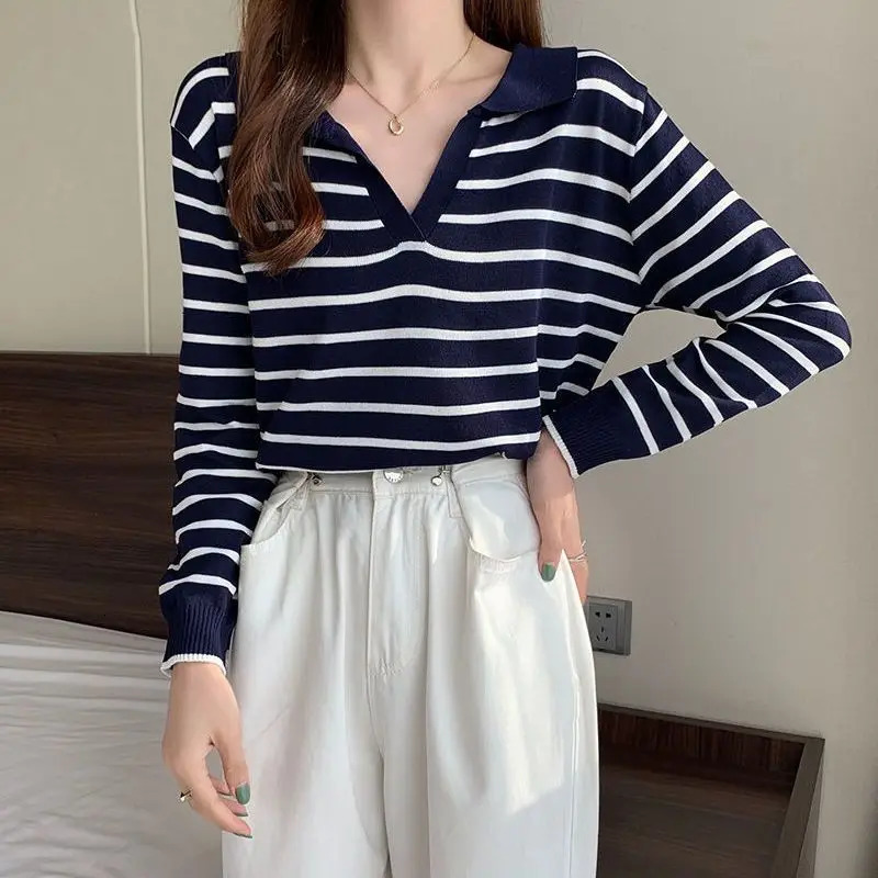 Korean Simple Loose Long Sleeve Knitted Polo Shirt for Women with Collar Panel Splicing Work Feels Ultra Thin Versatile V-neck Top 250103