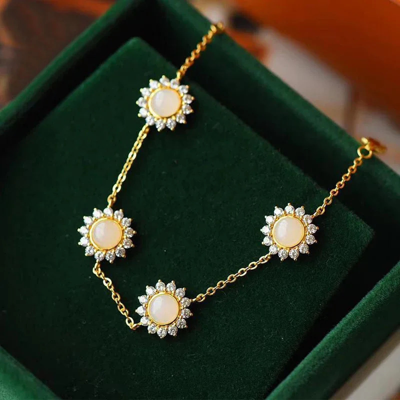 Inspired of silver natural Hetian chalcedony daisy sunflower bracelet suitable for womens elegant fresh and exquisite bracelet jewelry 250102