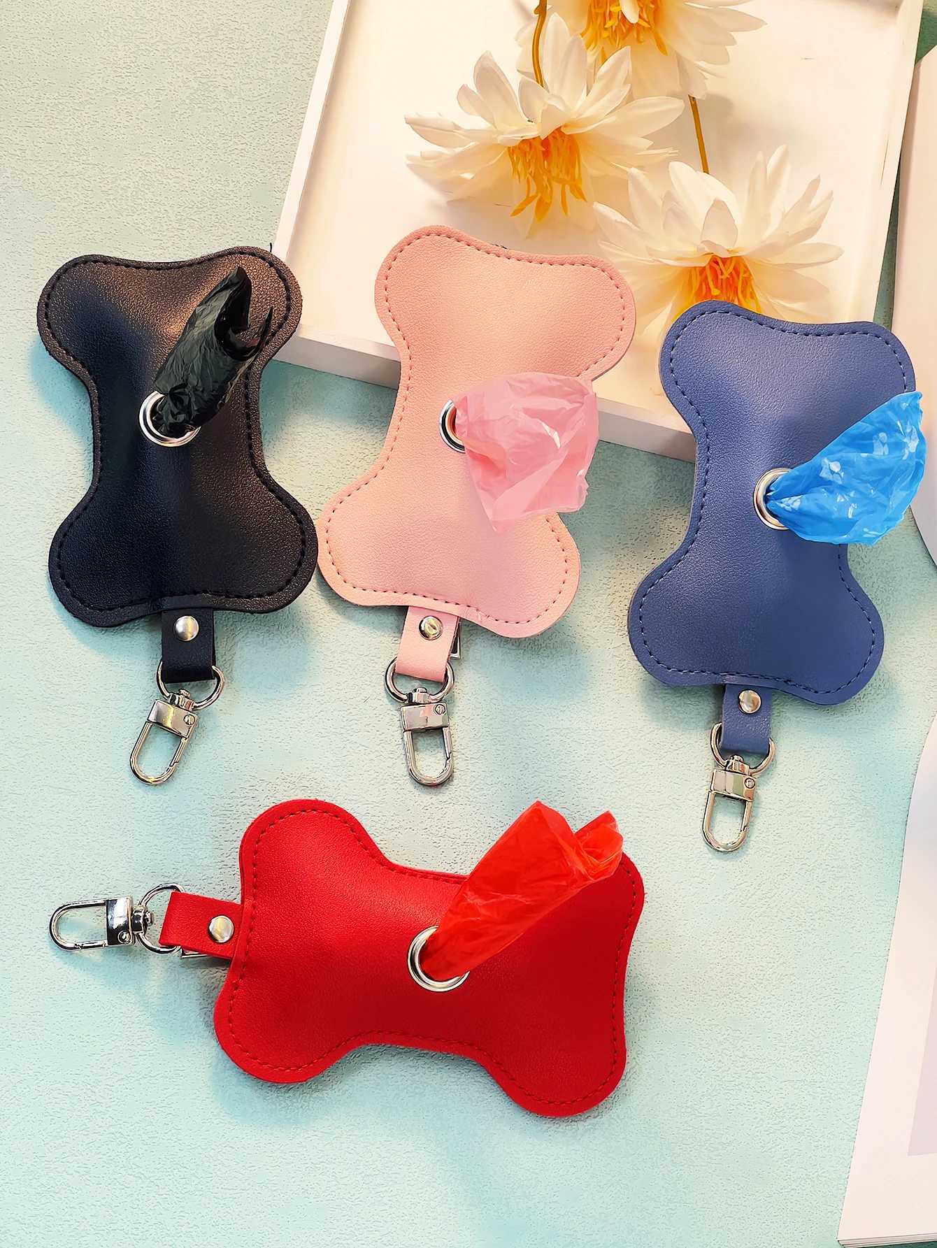 A Pu leather pet trash bag collection bag poop bag bone-shaped convenient bag goes out the beautiful fashion hanging bag accessoXJ250104