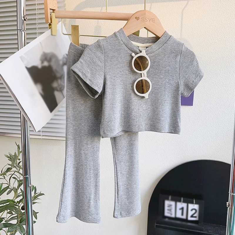 Summer 3-9-year-old childrens and girls casual short sleeved T-shirt top+mini flash pants childrens track and field clothing 2PC setXJ250410
