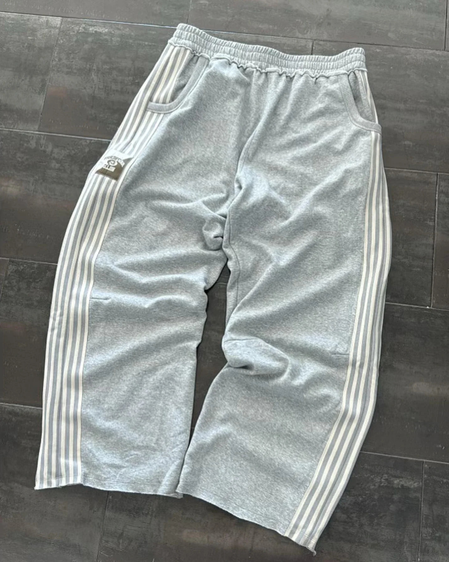 Street wear sports pants Y2K Pants Gothic hip-hop retro striped pocket casual pants mens elastic waist jogging Trouser 250103