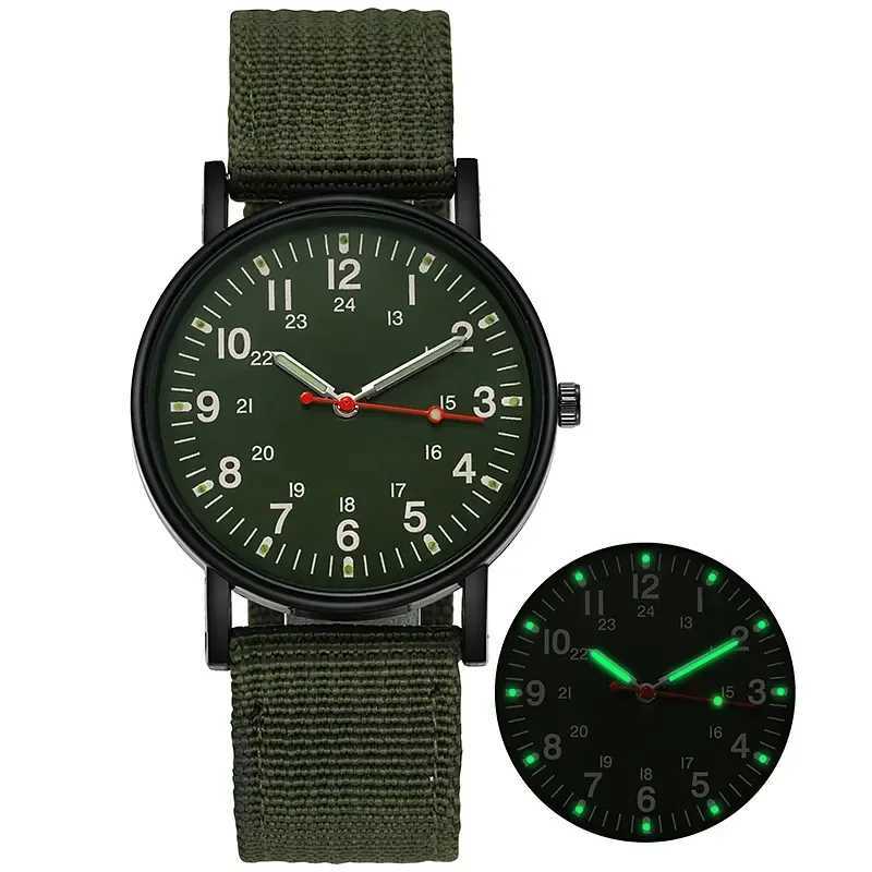 Fashionable mens luminous nylon strap mens watch quartz sports impact watch couple waterproof Reloj W250104