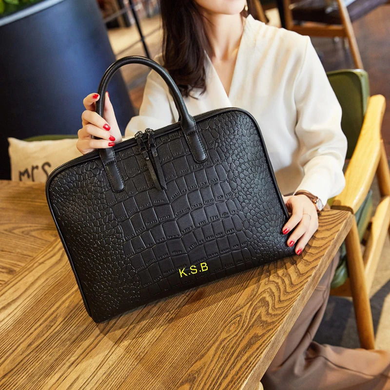 Customized Letters Business Briefcase Handbag Suitable For 13/14/15 Inch Laptop Bag Insurance Document Shoulder Diagonal Bag 250102
