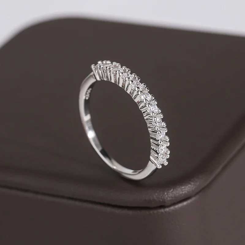 925 Silver Plated Ring for Women Simple Shiny AAAA Zircon Ring Fashion Silver Jewelry Anniversary Gift Bridal RingXJ250514