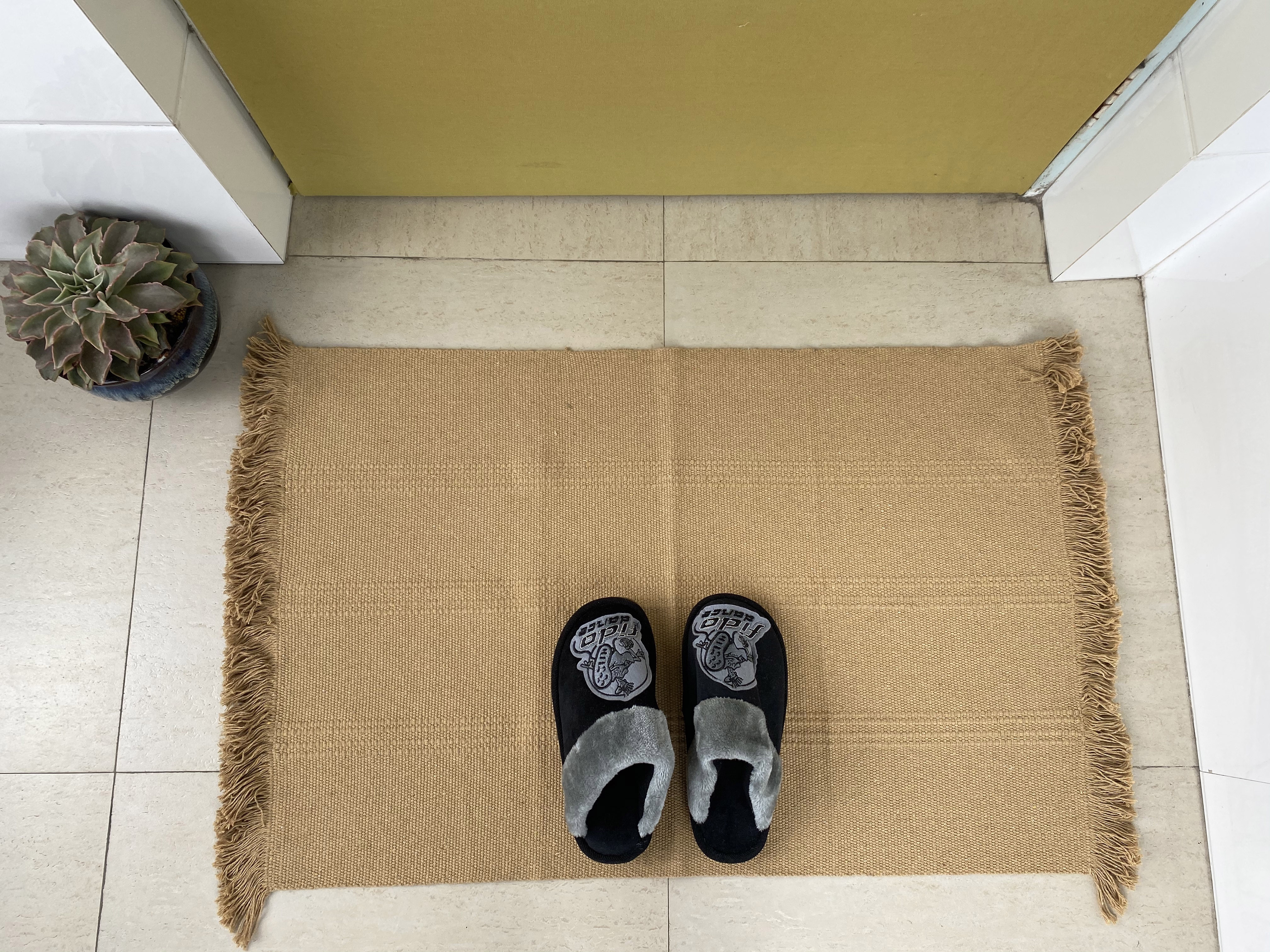 Versatile Solid Workmanship Cotton Carpet Sturdy and Colorful Design