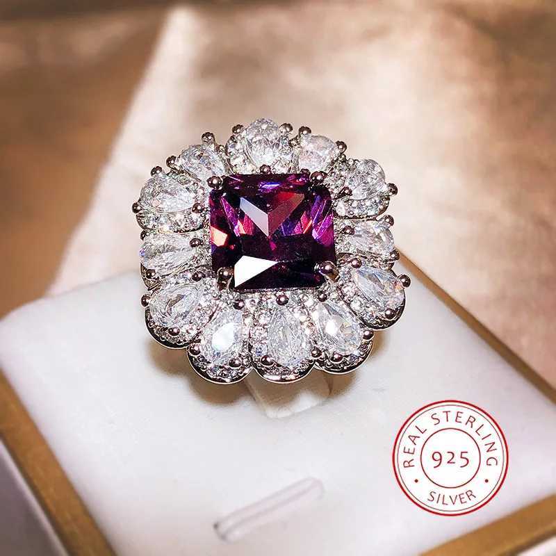 Radiant High Quality Colourl Ladies Ring Luxury Full Diamond 925 Sterling Silver Ladies Hot Selling Jewelry Party AccoriesXJ250104