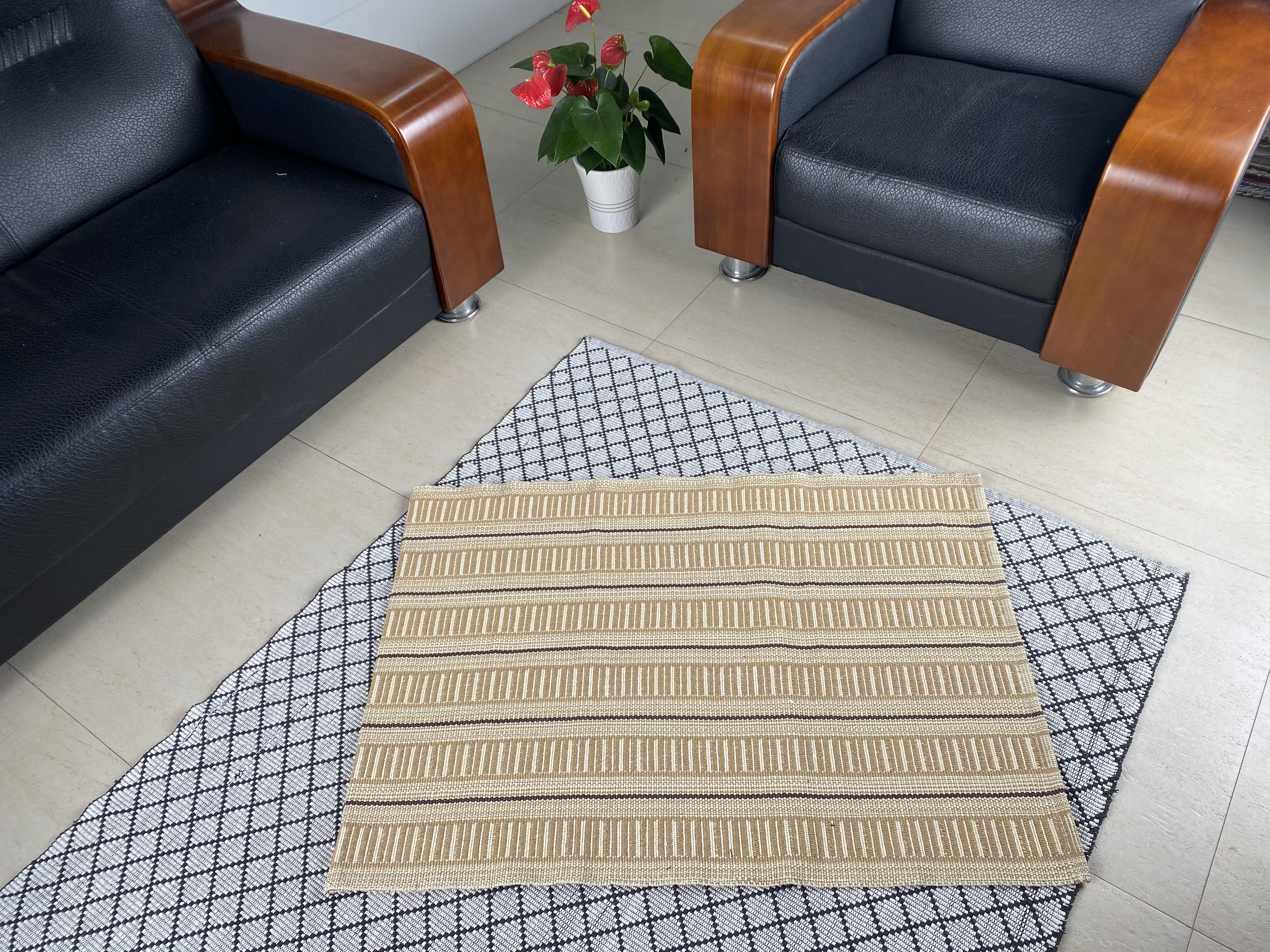 High-Quality Cotton Carpet Comfortable and Sophisticated Home Furnishing Solution