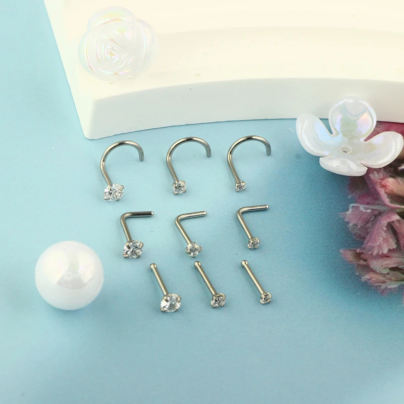 100Pcs 20G Stainless Steel Nose Ring Hypoallergenic L-Shaped Studs for Men and Women Stylish Nose Piercing Jewelry Golden Screw 250103