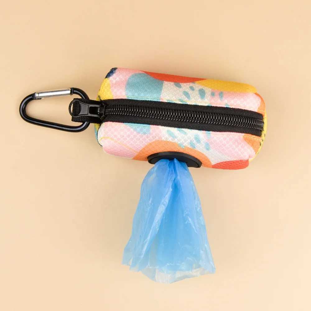 Fashion Pet Out Garbage Bag Portable Outdoor Dog Walking Cleaning Poop Box Holder Dispenser Attaches To Rope Storage ContainerXJ250104