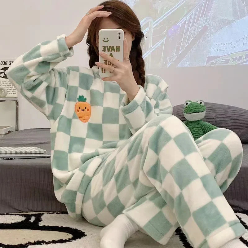 Warm Sleepwear for Winterthickened Plus Size Coral Velvet Pajamas Women Long Sleeve Solid Color Plaid Trousers Home Suit Se 250103