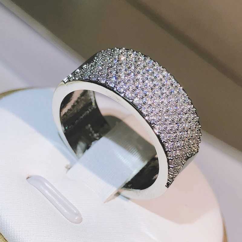 925 silver fashionable crystal finger ring with sparkling rhinestones vintage wedding ring womens romantic jewelry giftXJ250412