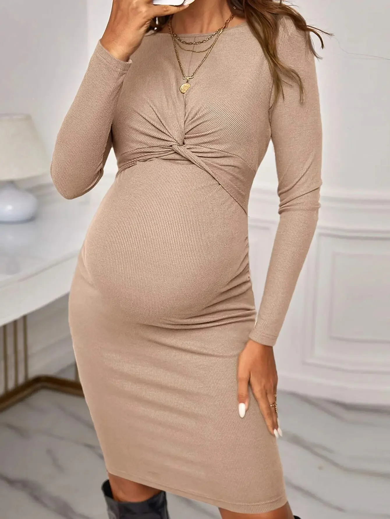 American Fashion Round Neck Long Sleeve Knitted Maternity Dress Tight Fitting Solid Color Short Pregnant Women Outfit Pregnancy 250103