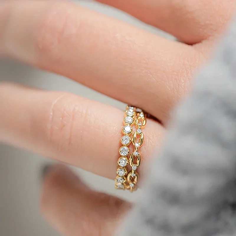 Huitan Modern Fashion Womens Set Rings Chain Design Round Cubic Zirconia 2Pcs Rings Luxury Tren Female Jewelry Drop ShippingXJ250104