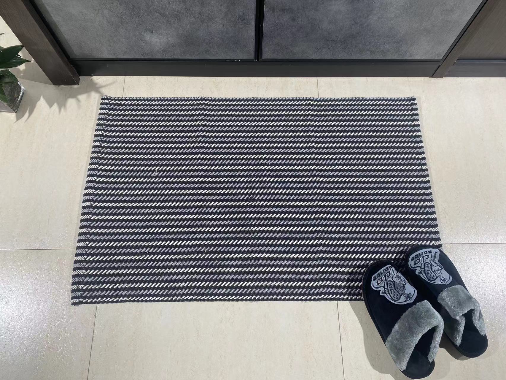 Handcrafted Luxury Cotton Rug Elevate Interior Style with Comfortable Design