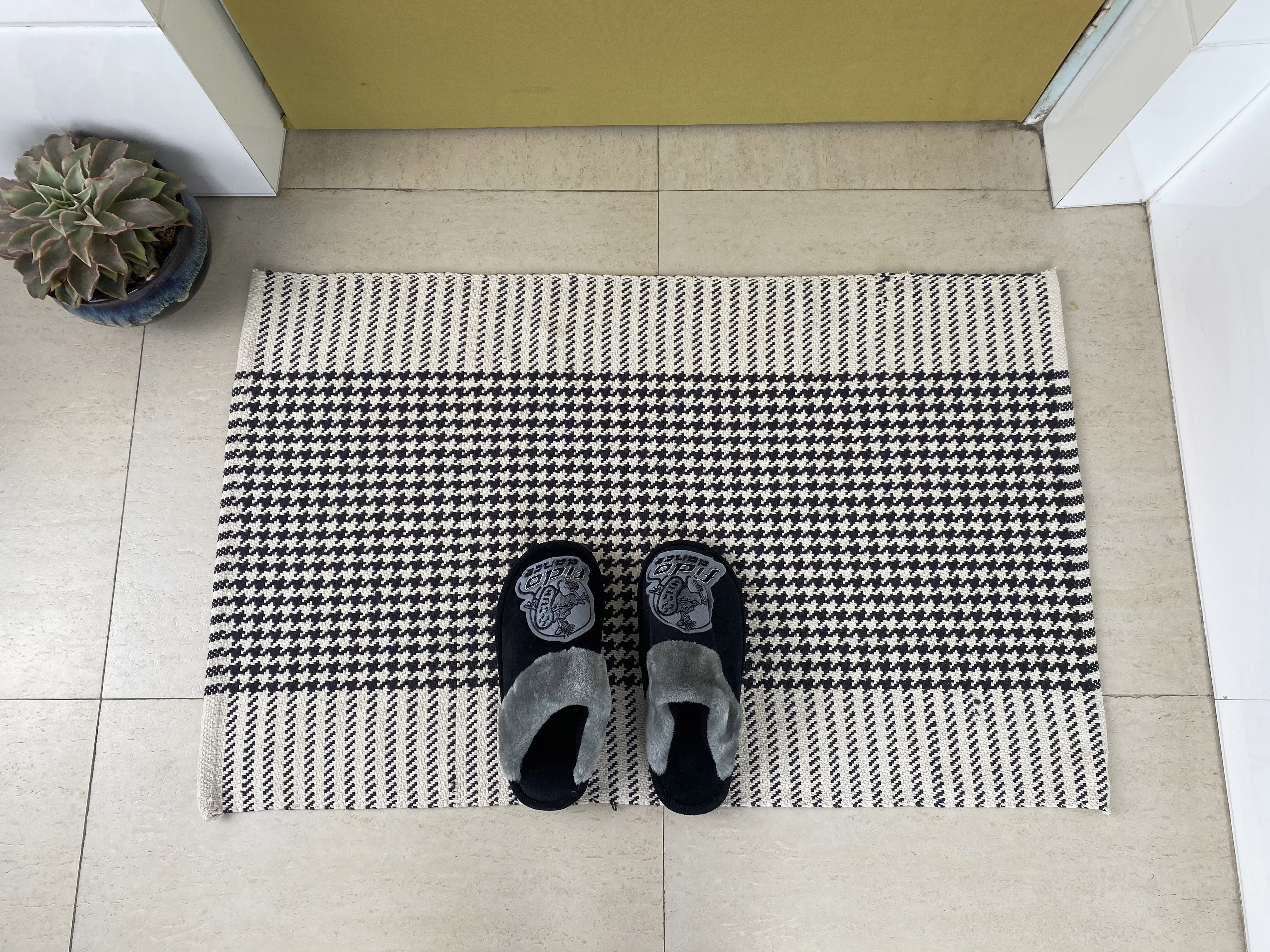 Robust Colored Cotton Area Rug - Versatile and Well-Made Flooring Solution