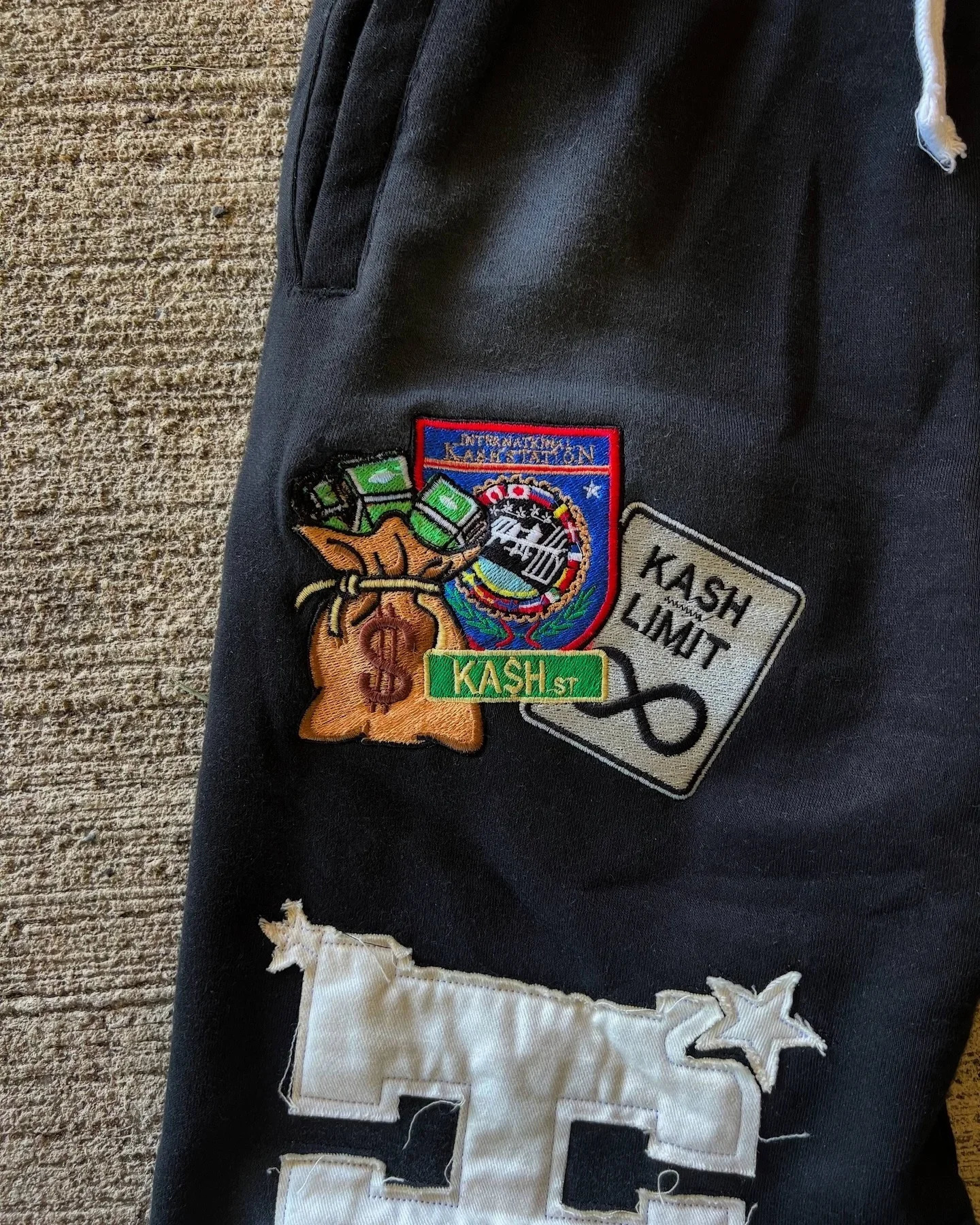 Y2k sports pants retro Harajuku Gothic letter patch double-layer loose elastic waist jogging casual pants 250103