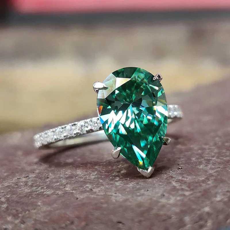 Water Drop Lab Emerald Diamond Finger Ring 925 Sterling Silver Party Wedding Band Rings for Women Promise Engagement JewelryXJ250104