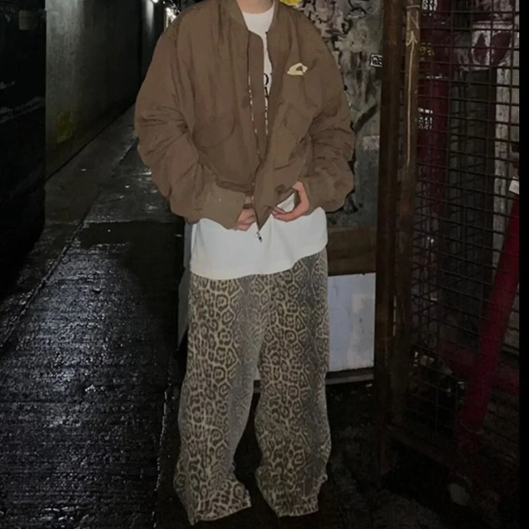 Vintage Leopard Print Casual Trousers Loose Fit Leg Straight Leg Versatile Sensibility Niched Denim Trousers Men Women 250102