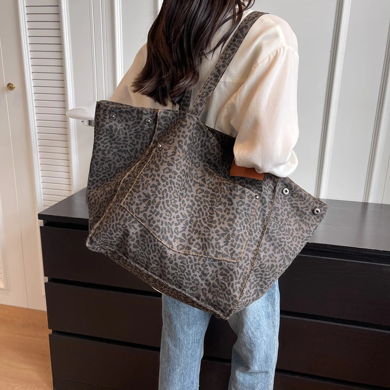 womens shoulder bag animal leopard print tote bag canvas large capacity shopping cart summer beach handbag 250103