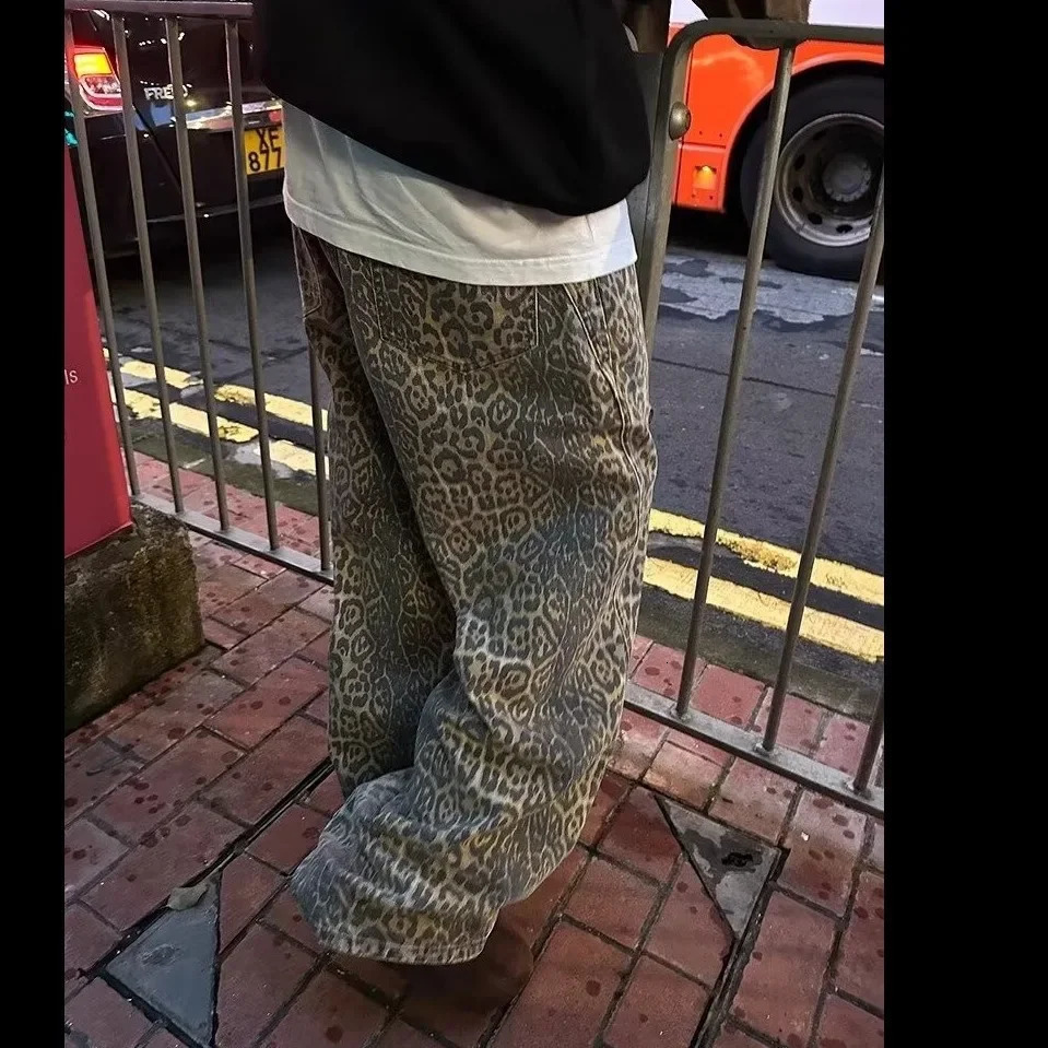 Vintage Leopard Print Casual Trousers Loose Fit Leg Straight Leg Versatile Sensibility Niched Denim Trousers Men Women 250102