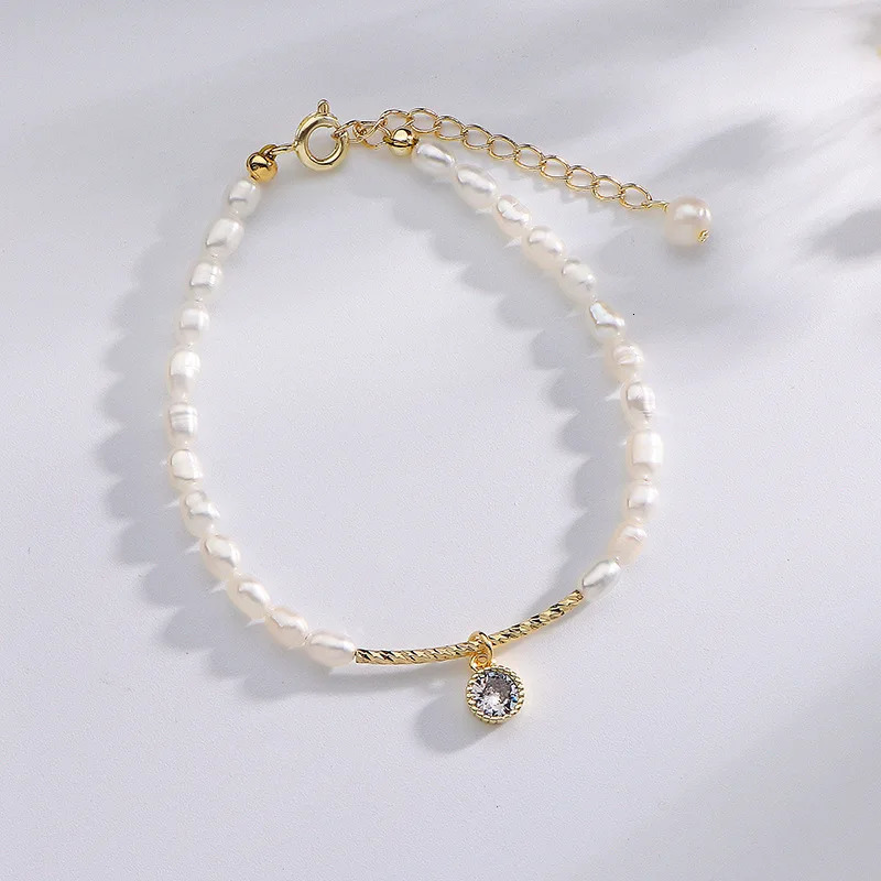 Natural freshwater pearl bracelet charming round zircon pendant Baroque pearl bracelet suitable for elegant jewelry for girls and friends 250102