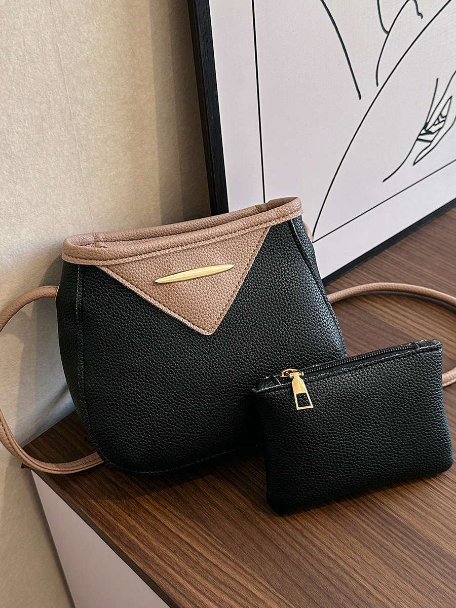 This Year's Trendy Fashion Small 2024 New Women's Stylish Texture Versatile Crossbody Casual Bucket Bag
