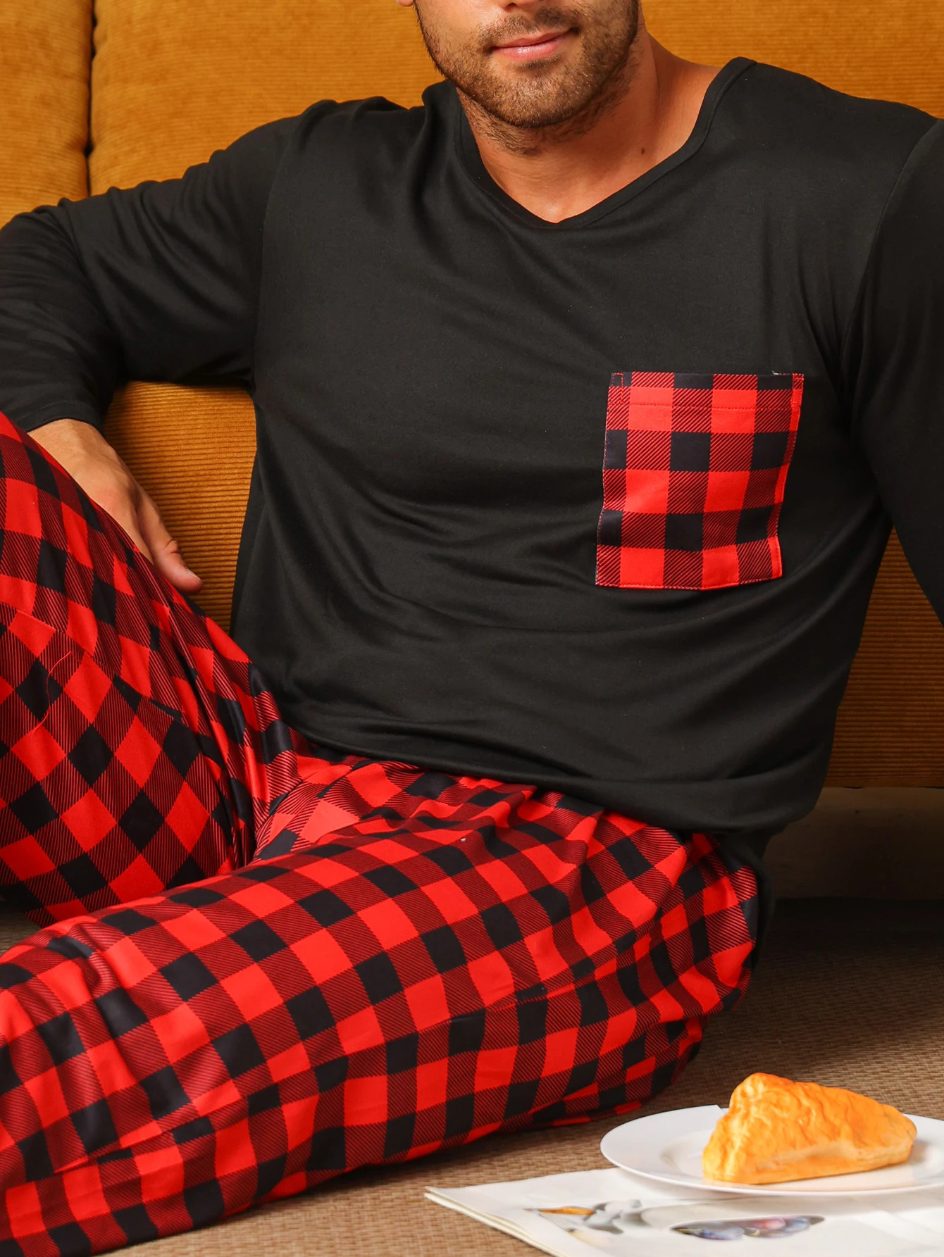 Two piece sets mens pajamas autumn and winter long sleeved pants checkered sleepwear set 250103