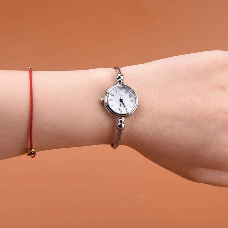 1 silver bracelet womens fashion bracelet quartz student W250104