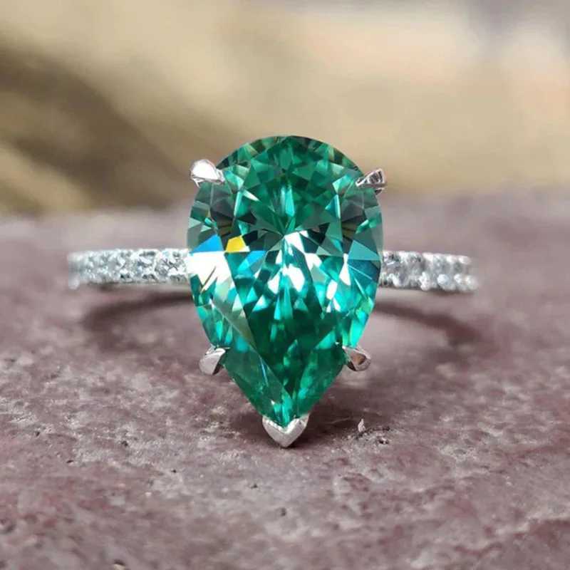 Water Drop Lab Emerald Diamond Finger Ring 925 Sterling Silver Party Wedding Band Rings for Women Promise Engagement JewelryXJ250104