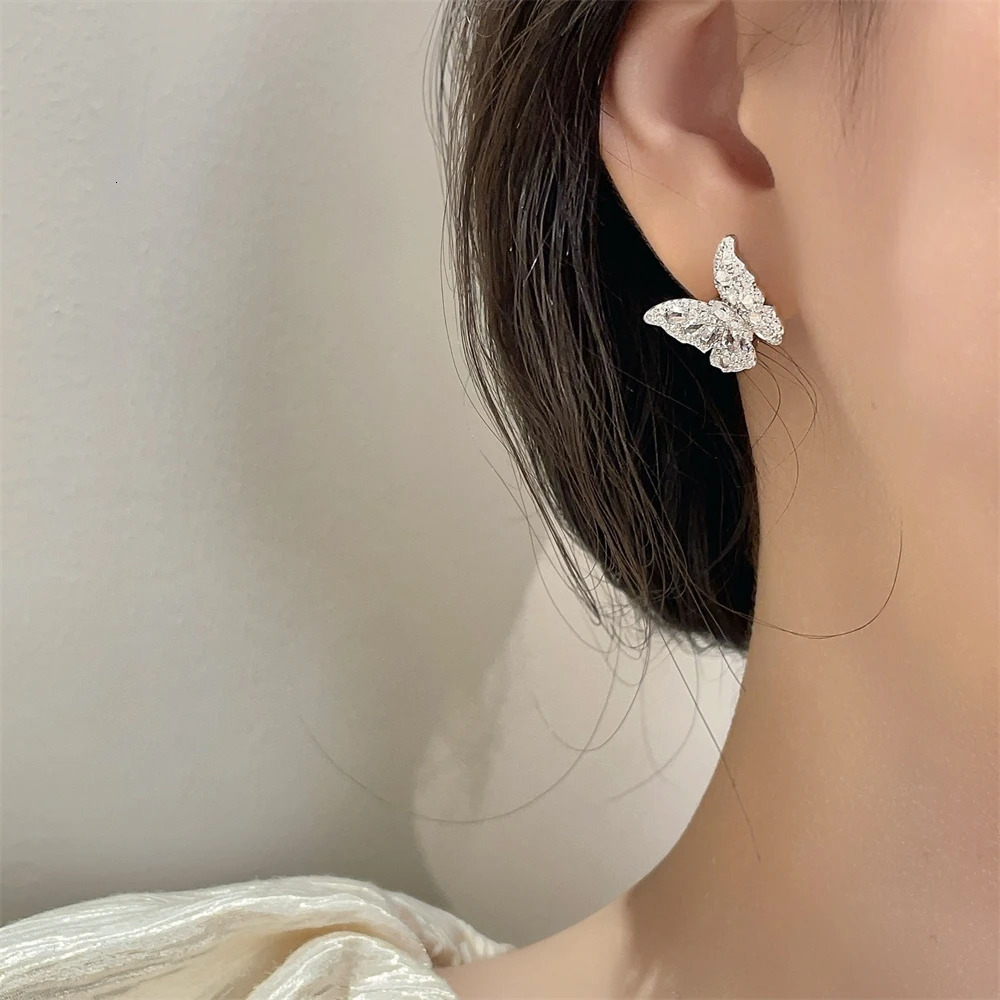 Geometric Three Dimensional Butterfly Earrings Shine with Exquisite Jewelry Product 925 Silver Ear Clip 250103