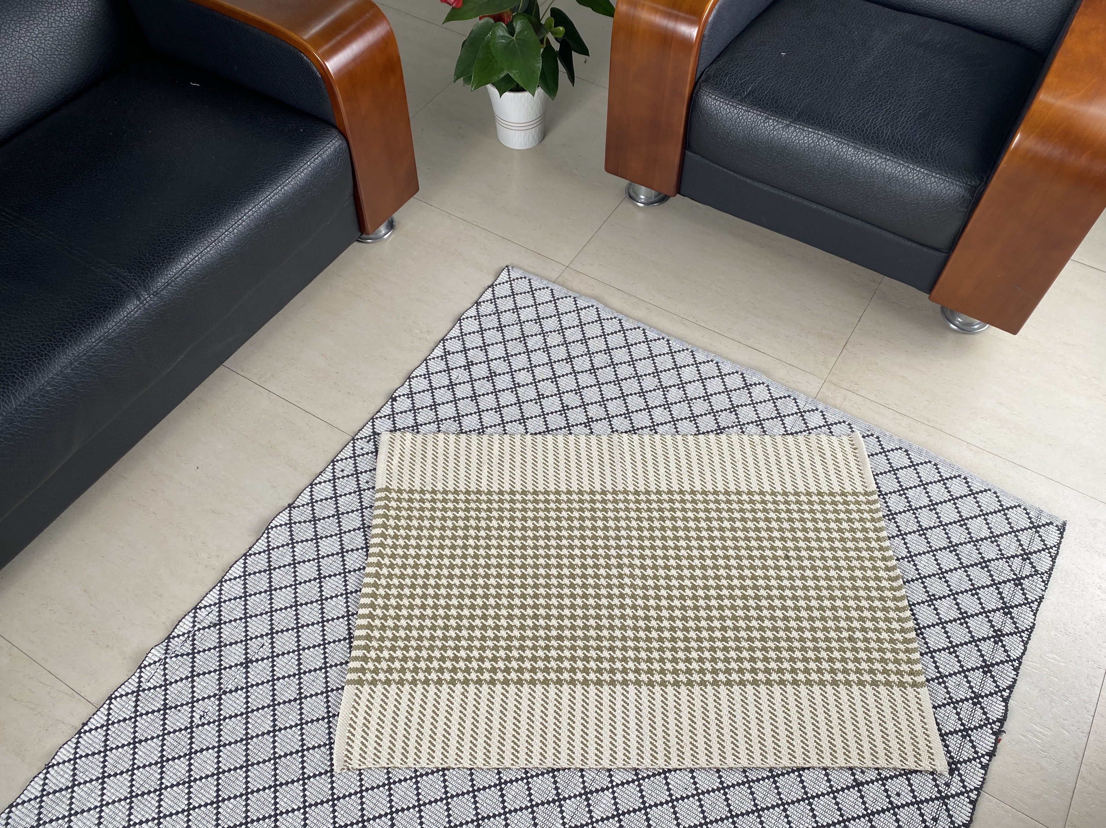 Elegant Handcrafted Cotton Floor Mat - Colorful Design & Sturdy Build