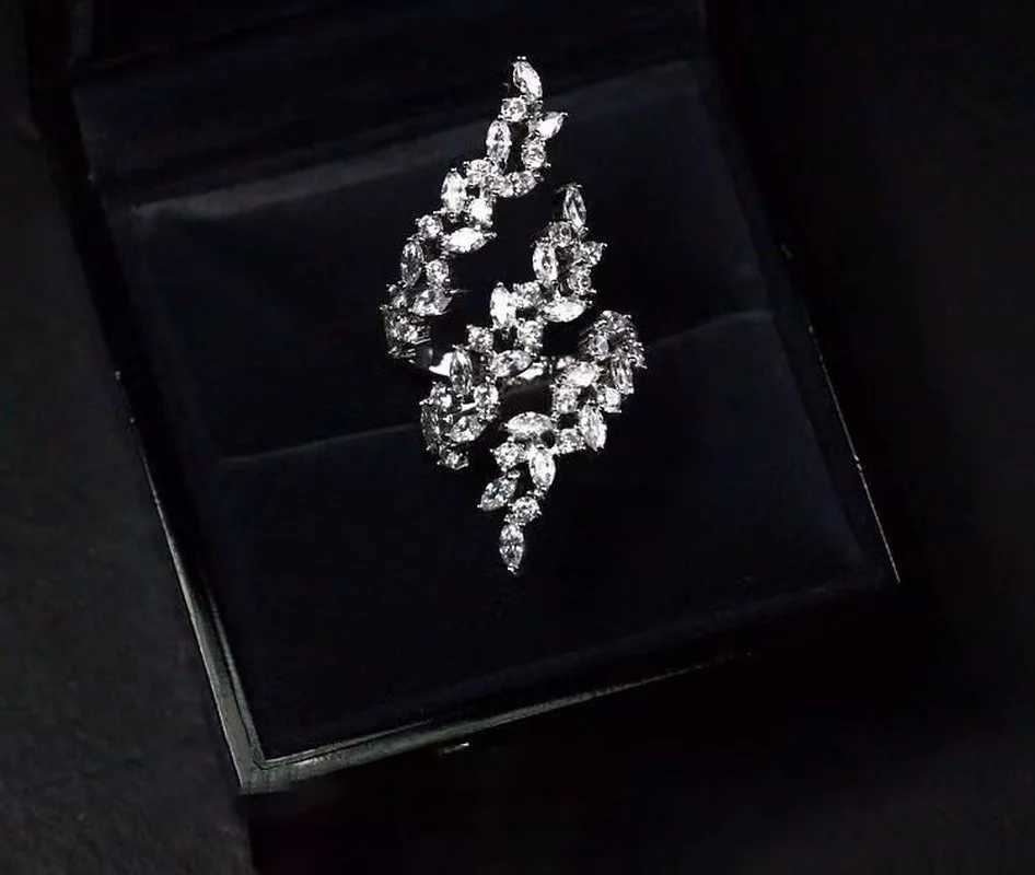 Handmade Leaves Lab Diamond Finger Ring 925 sterling silver Party Wedding band Rings for Women Bridal Nightclub JewelryXJ250104