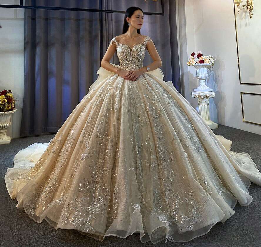 Sparkg Crystal Beaded Dresses With Long uncing Train Ball Church Bridal Wedding Party Gown