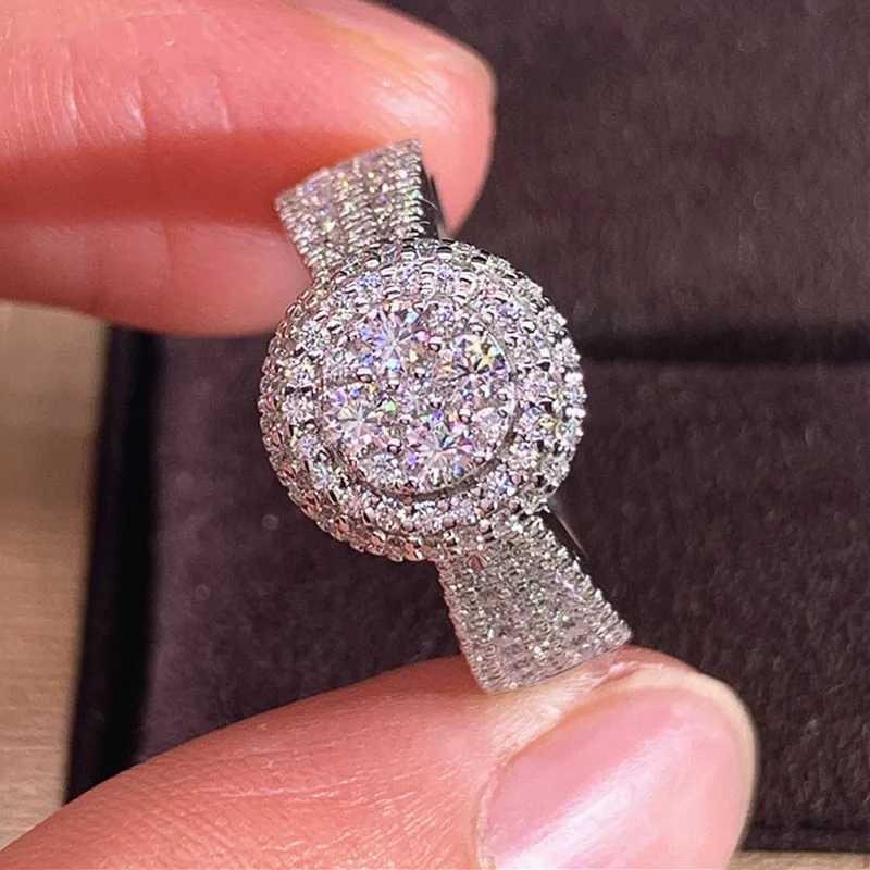 925 Sterling Silver Wedding Accories Womens Ring Full Paved Shiny CZ Stone Bow Shed New Designed La Fashion JewelryXJ250104